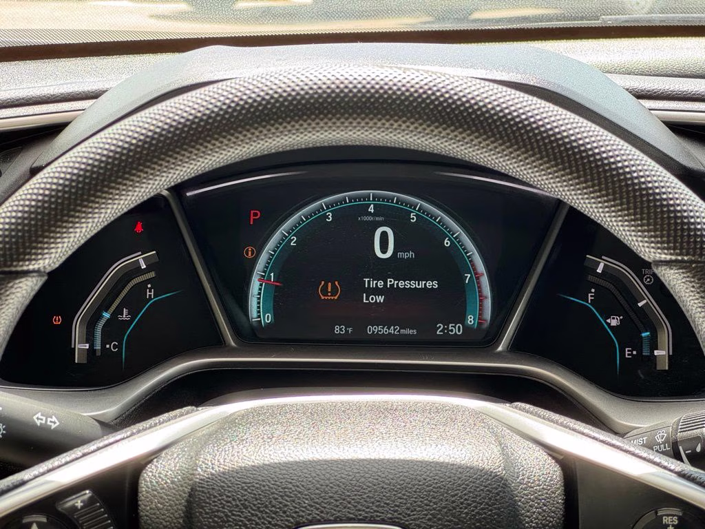 2018 White Honda Civic EX FWD Sedan