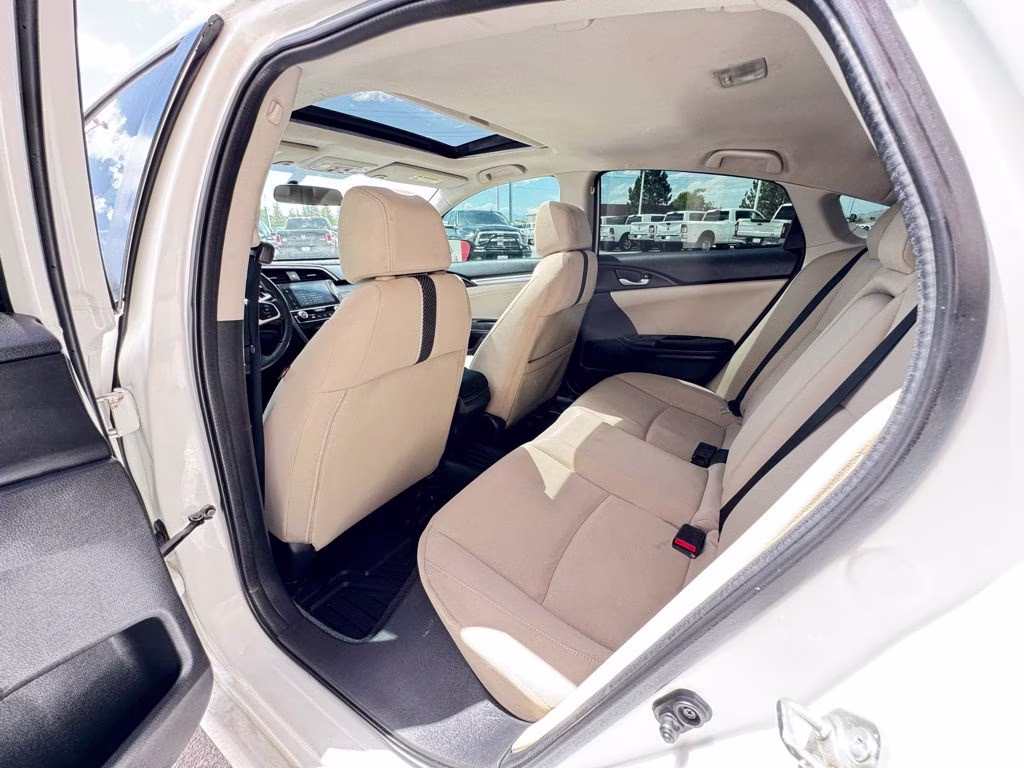 2018 White Honda Civic EX FWD Sedan