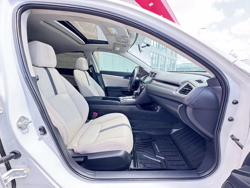 2018 White Honda Civic EX FWD Sedan