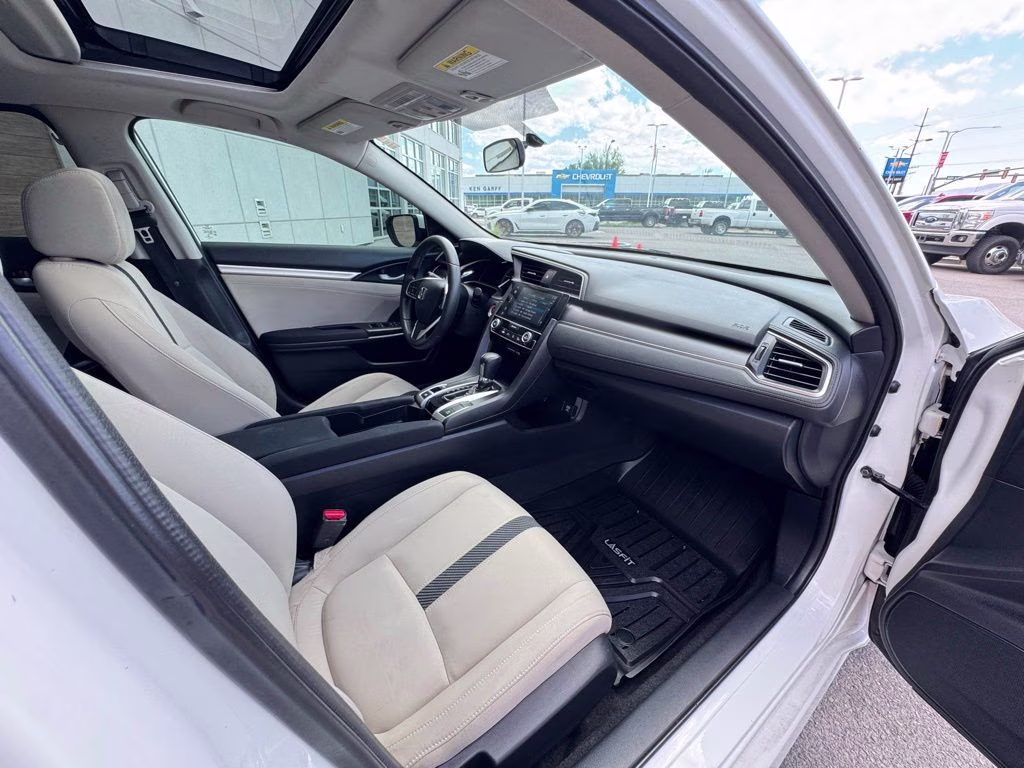 2018 White Honda Civic EX FWD Sedan