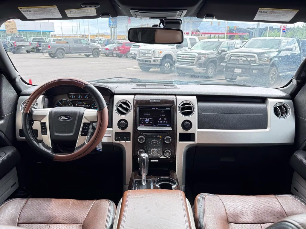 2013 Blue Ford F-150 Platinum 4X4 Truck