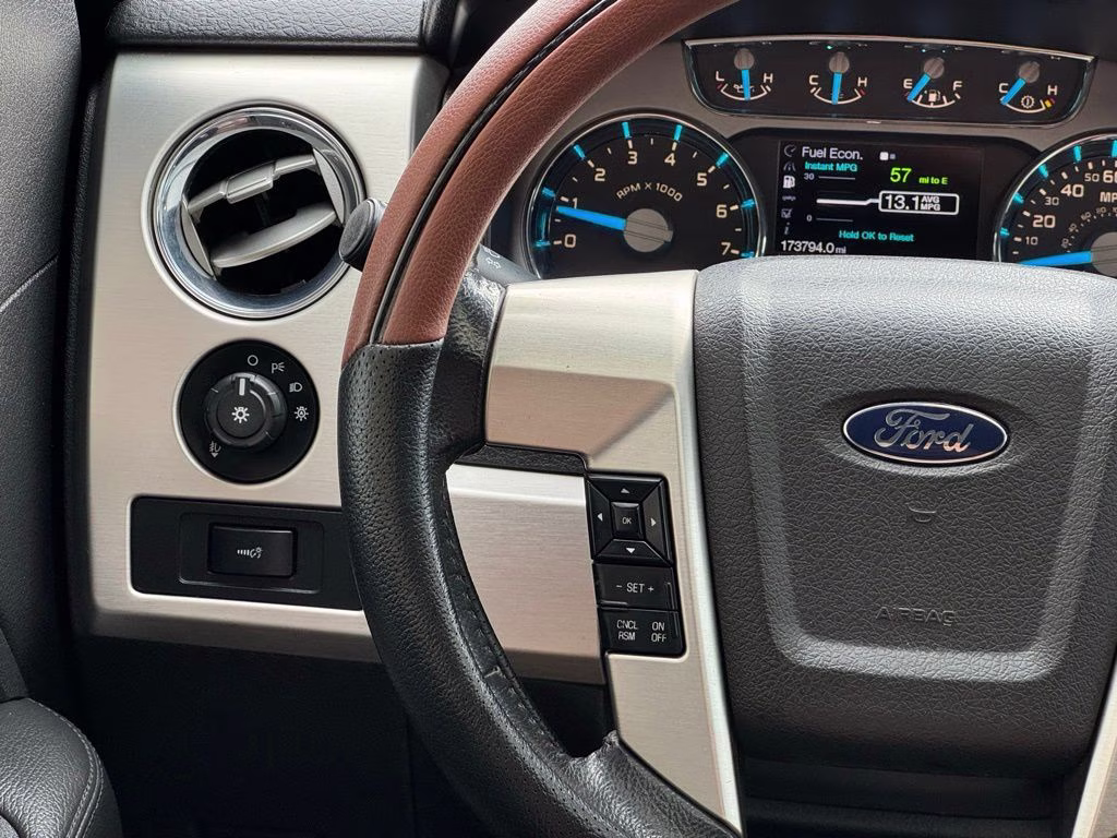 2013 Blue Ford F-150 Platinum 4X4 Truck