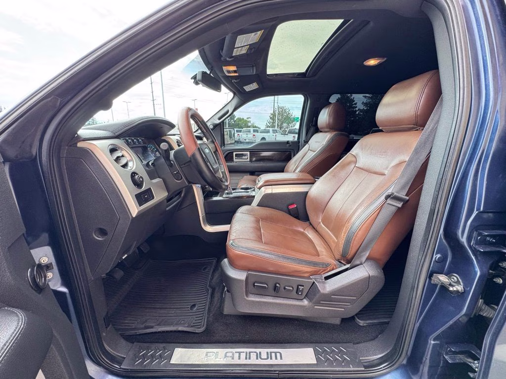 2013 Blue Ford F-150 Platinum 4X4 Truck