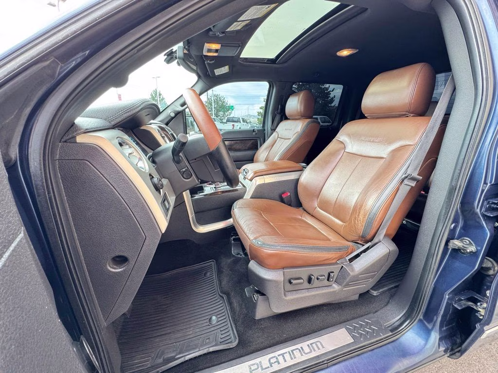 2013 Blue Ford F-150 Platinum 4X4 Truck