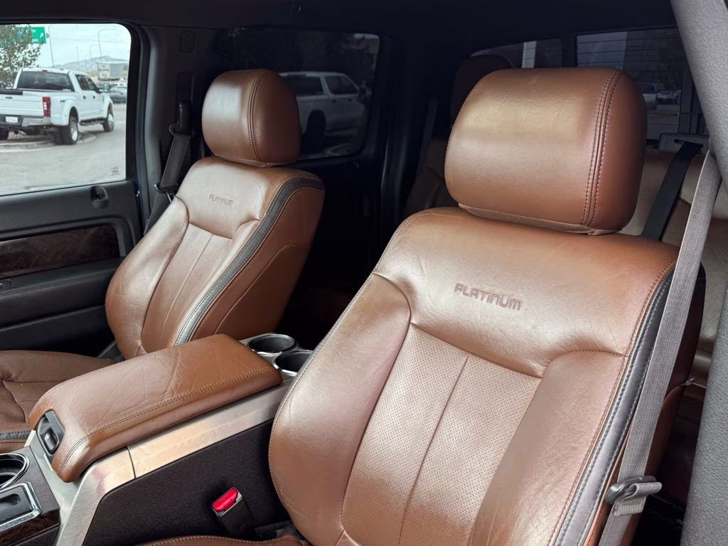 2013 Blue Ford F-150 Platinum 4X4 Truck