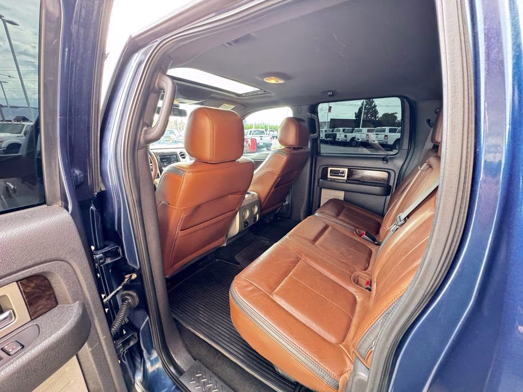 2013 Blue Ford F-150 Platinum 4X4 Truck
