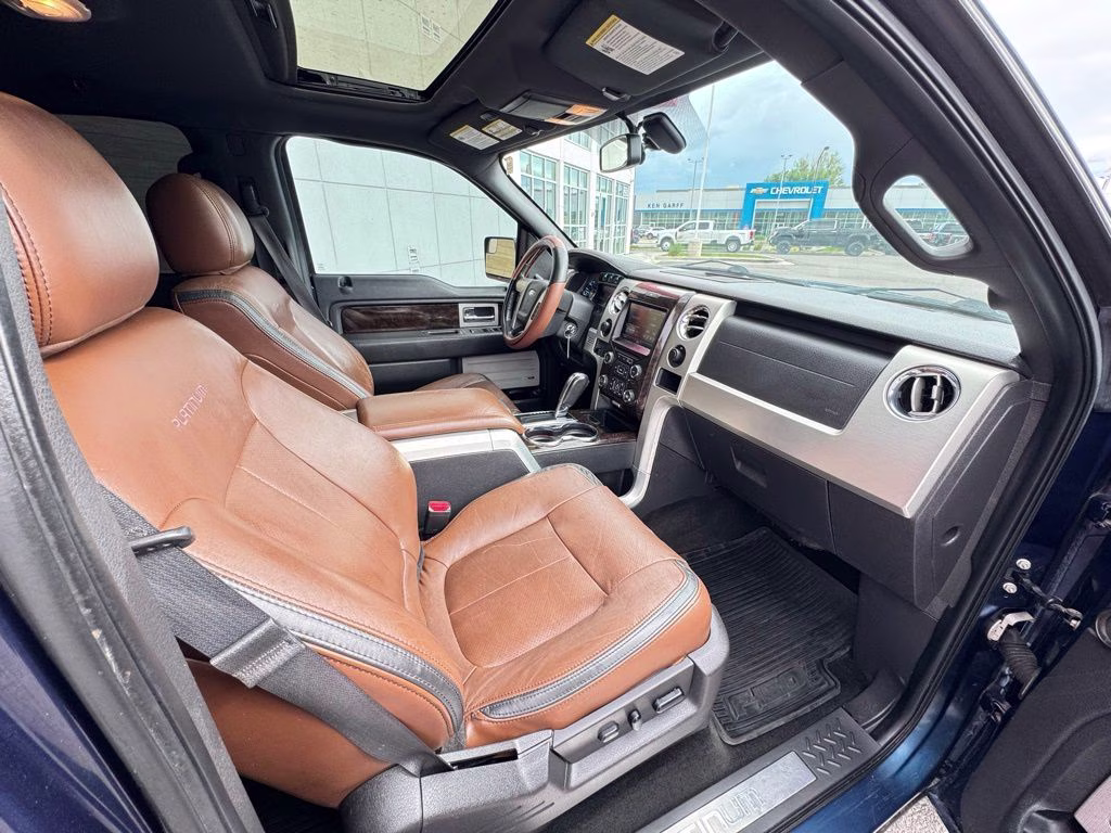 2013 Blue Ford F-150 Platinum 4X4 Truck