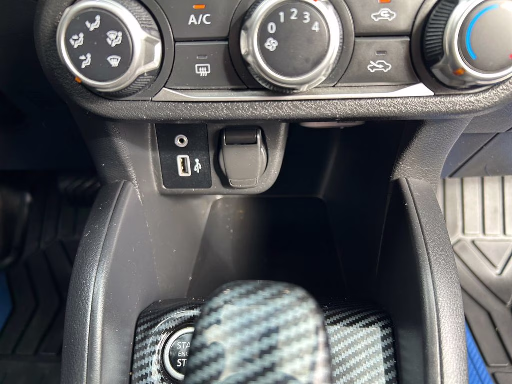 2021 Electric Blue Metallic Nissan Versa 1.6 SV FWD Sedan