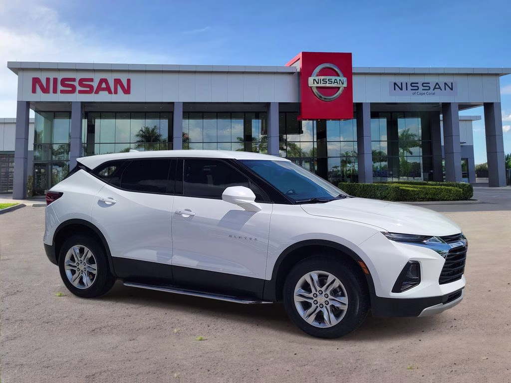 2021 Summit White Chevrolet Blazer LT FWD SUV