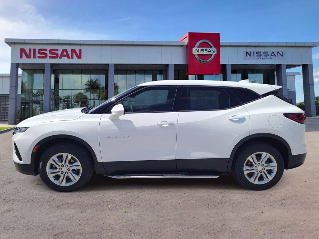2021 Summit White Chevrolet Blazer LT FWD SUV
