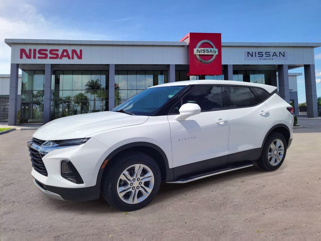 2021 Summit White Chevrolet Blazer LT FWD SUV