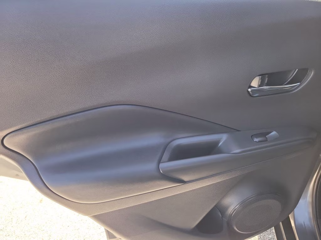 2019 Gun Metallic/Monarch Orange Nissan Kicks SR FWD SUV