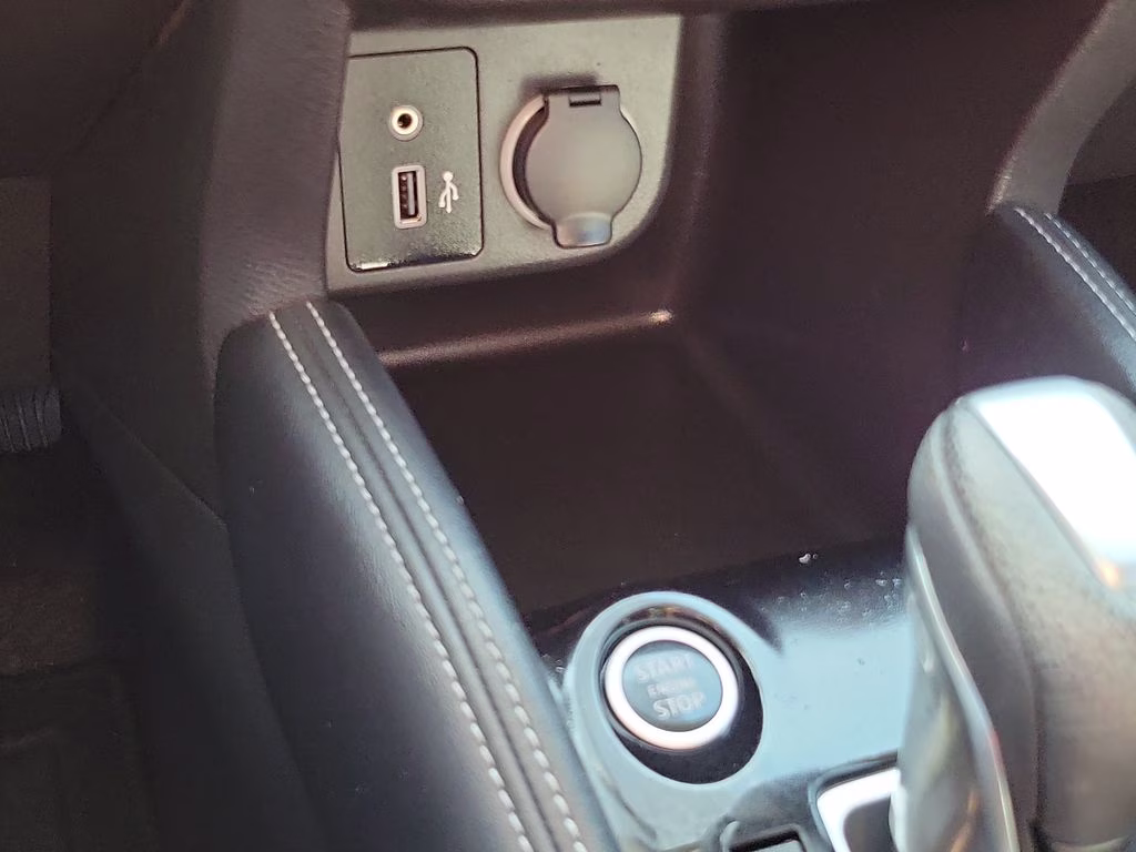 2019 Gun Metallic/Monarch Orange Nissan Kicks SR FWD SUV