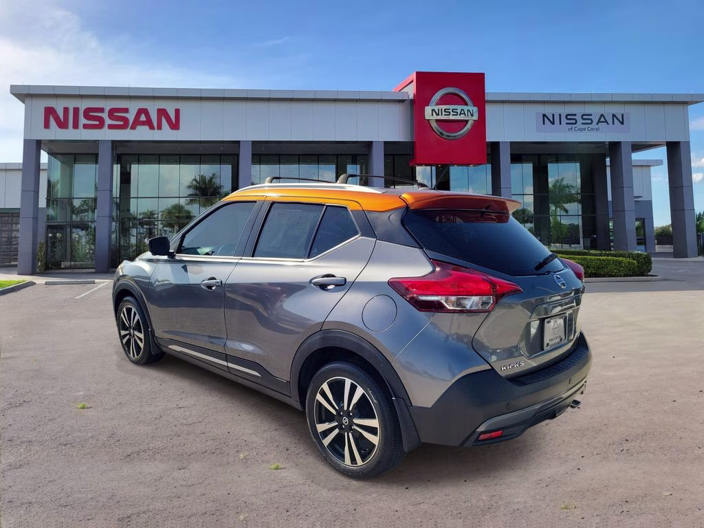 2019 Gun Metallic/Monarch Orange Nissan Kicks SR FWD SUV