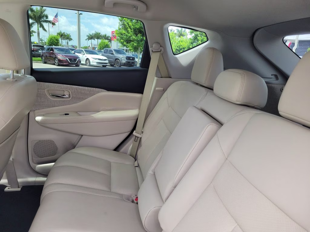 2019 Cayenne Red Pearl Metallic Nissan Murano SL FWD SUV