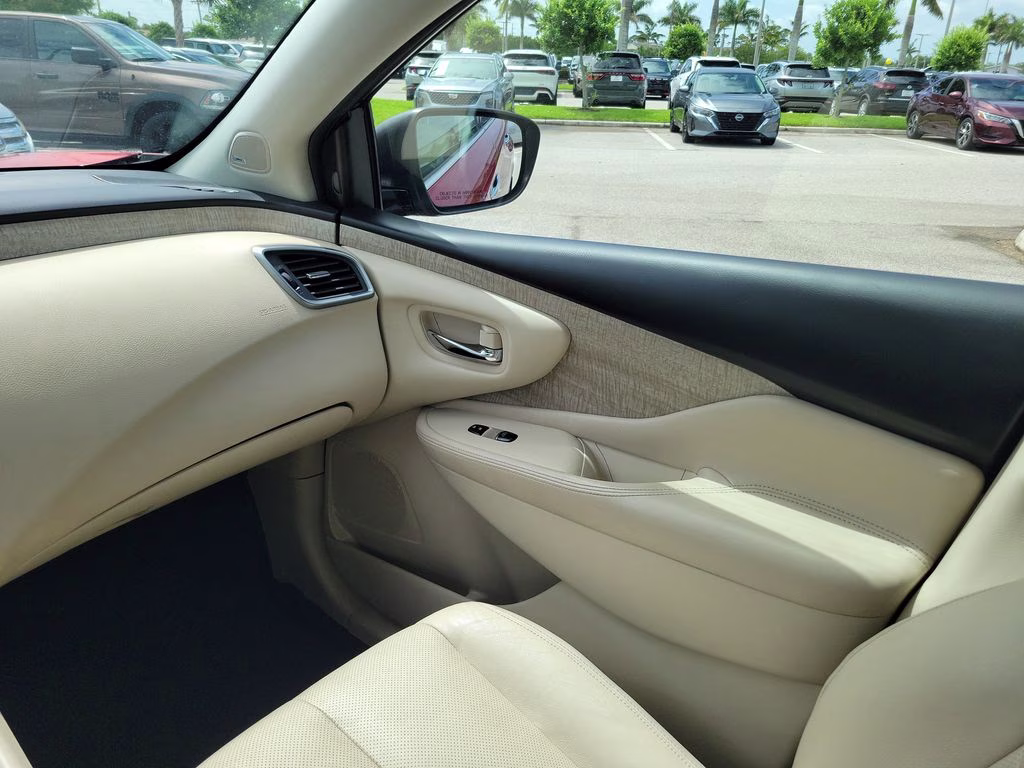 2019 Cayenne Red Pearl Metallic Nissan Murano SL FWD SUV
