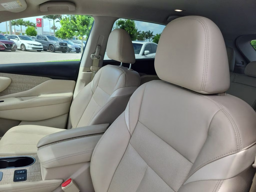 2019 Cayenne Red Pearl Metallic Nissan Murano SL FWD SUV