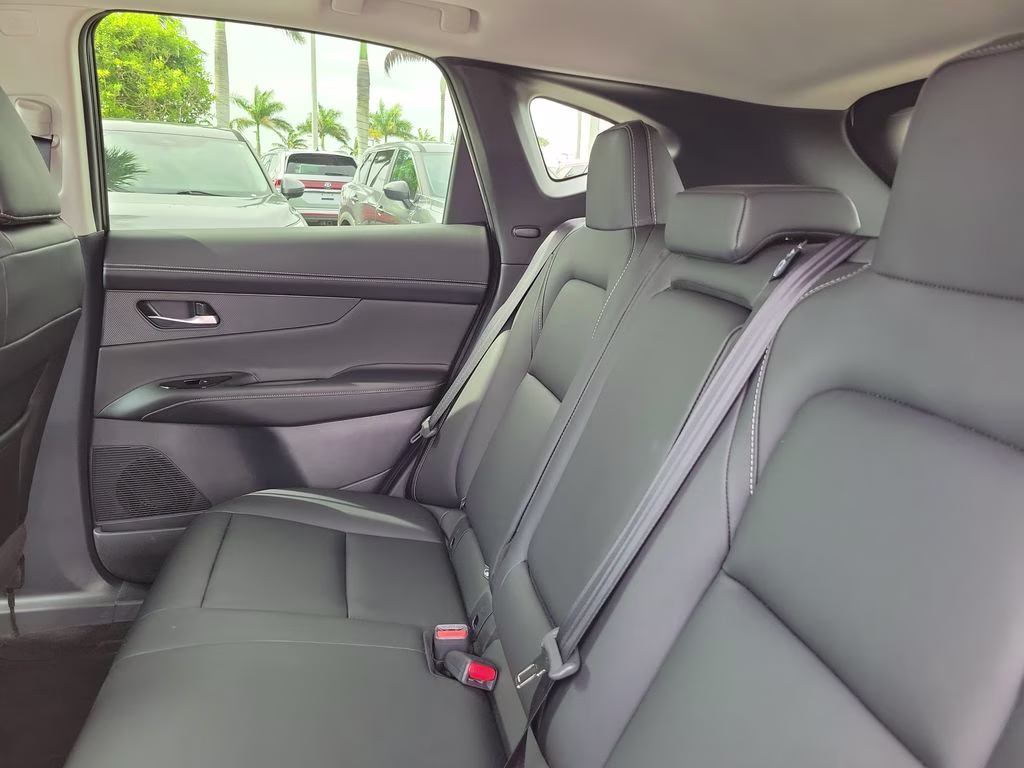 2025 Everest White Pearl Tricoat Nissan Murano SL AWD SUV