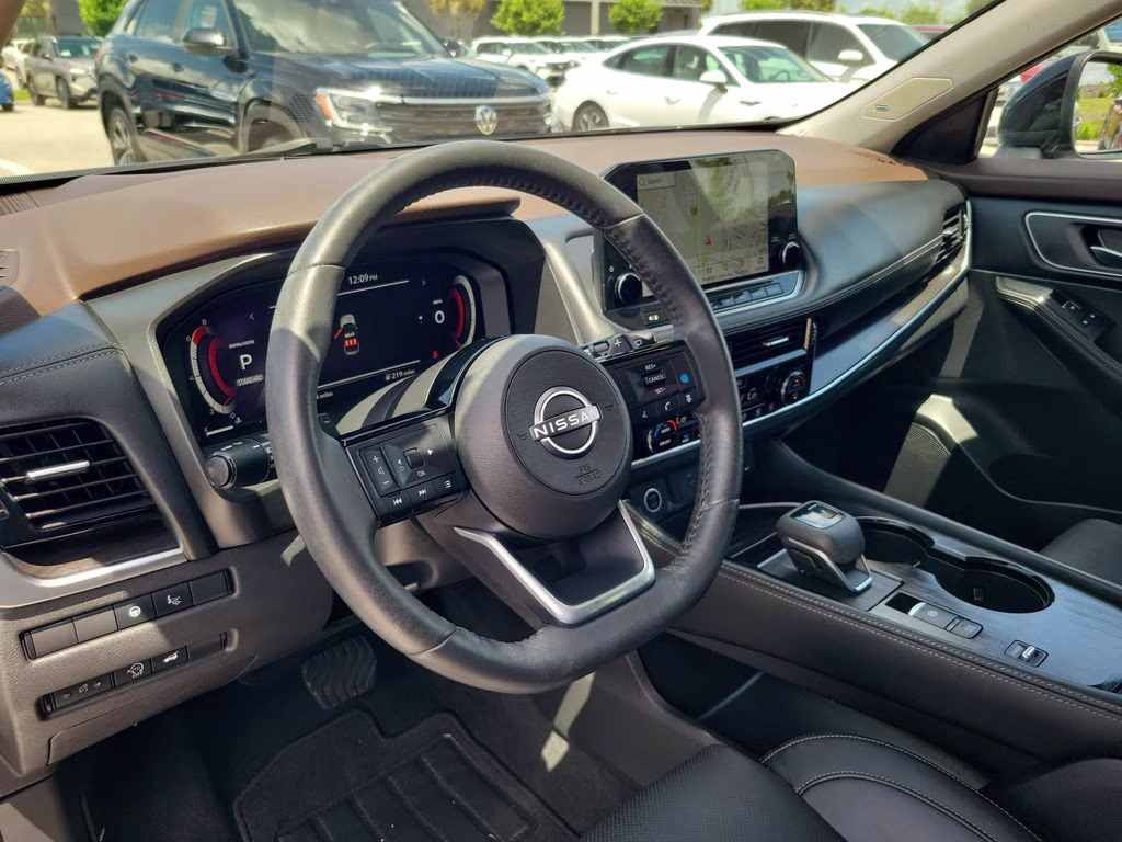 2023 Boulder Gray Pearl/Super Black Nissan Rogue Platinum FWD SUV