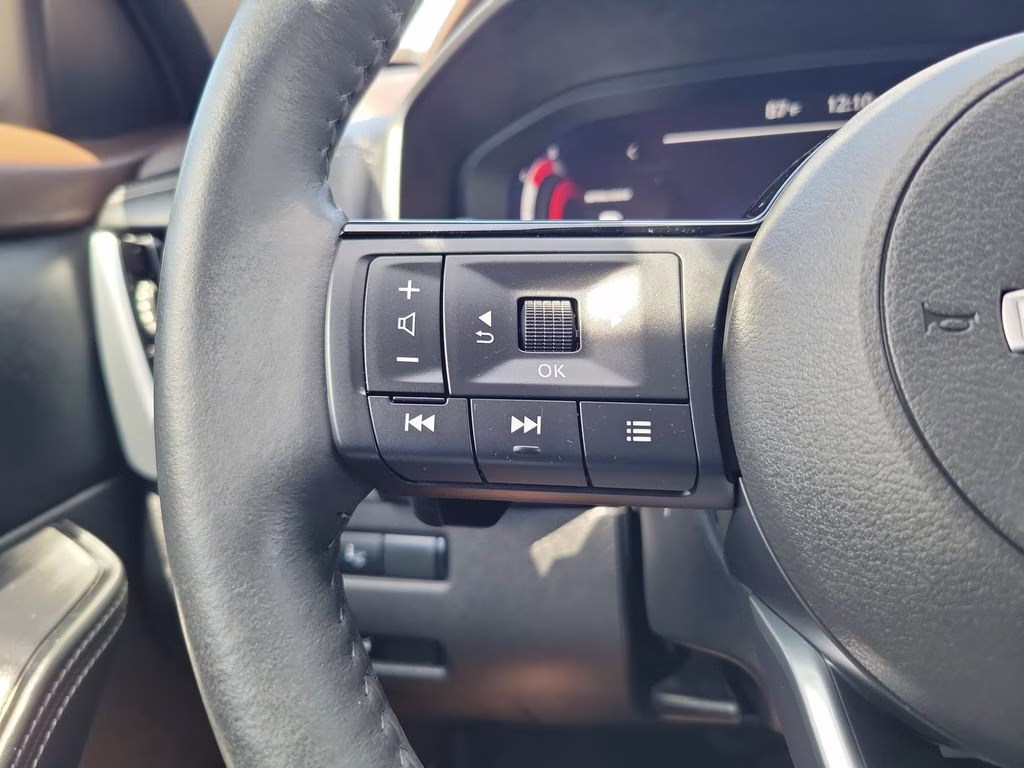 2023 Boulder Gray Pearl/Super Black Nissan Rogue Platinum FWD SUV