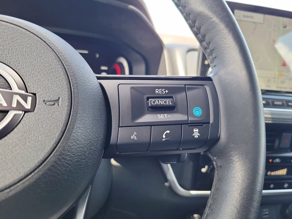 2023 Boulder Gray Pearl/Super Black Nissan Rogue Platinum FWD SUV
