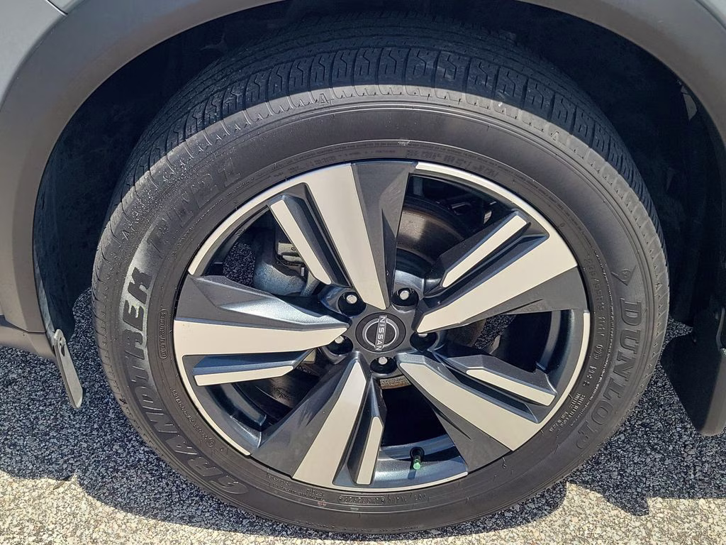 2023 Boulder Gray Pearl/Super Black Nissan Rogue Platinum FWD SUV