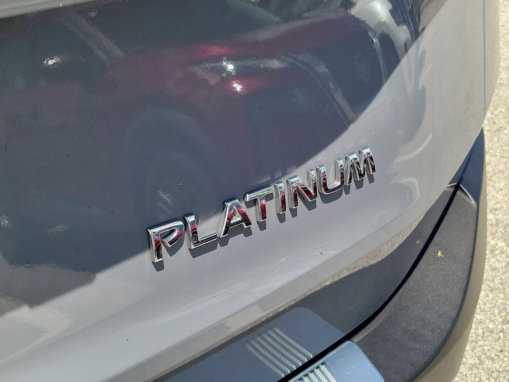 2023 Boulder Gray Pearl/Super Black Nissan Rogue Platinum FWD SUV