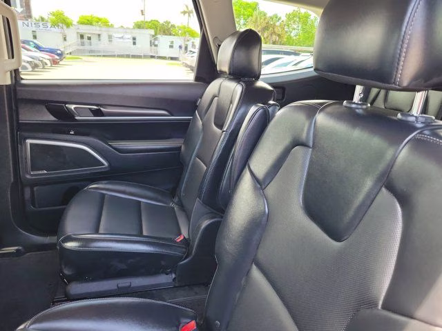 2024 Ebony Black Kia Telluride S FWD SUV