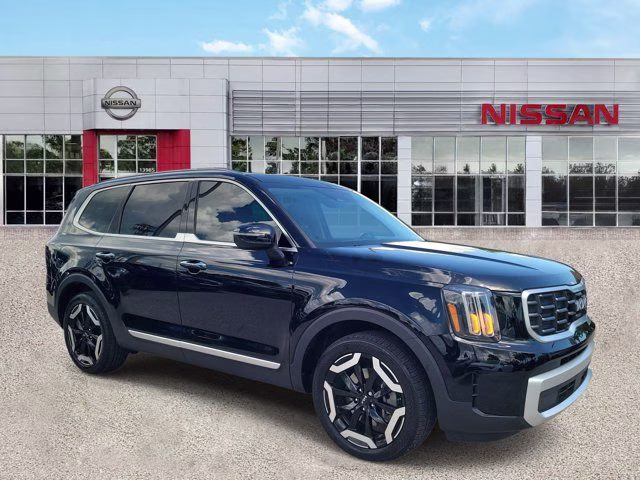 2024 Ebony Black Kia Telluride S FWD SUV