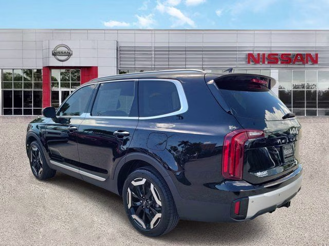 2024 Ebony Black Kia Telluride S FWD SUV