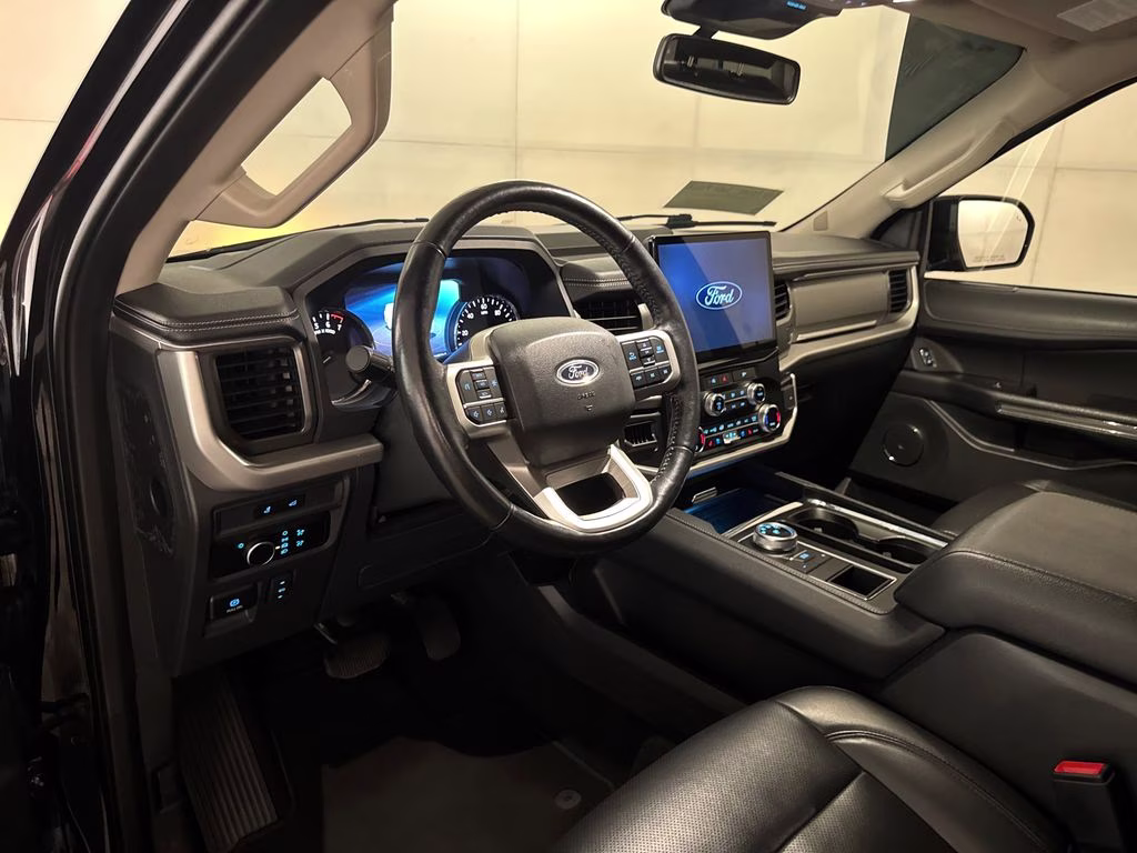 2024 Agate Black Metallic Ford Expedition XLT RWD SUV