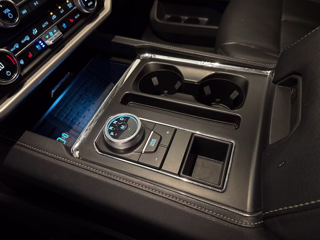 2024 Black Metallic Ford Expedition XLT RWD SUV