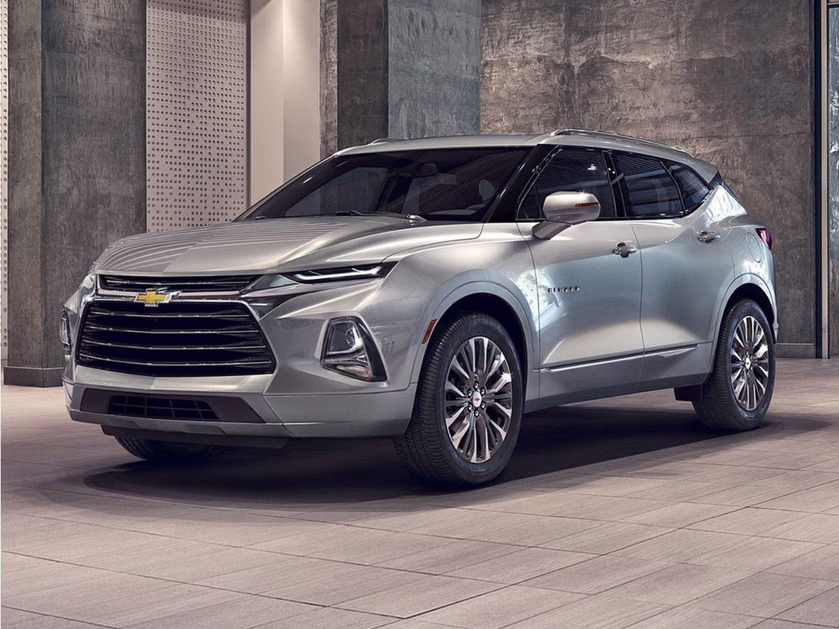 2021 Summit White Chevrolet Blazer LT FWD SUV