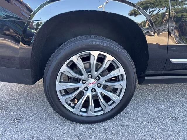 2021 Onyx Black GMC Yukon XL Denali 4X4 SUV
