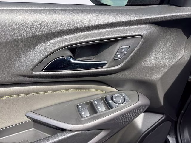 2025 Black Metallic Chevrolet Trax ACTIV FWD SUV