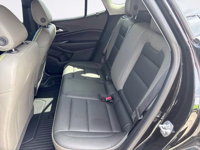 2025 Black Metallic Chevrolet Trax ACTIV FWD SUV