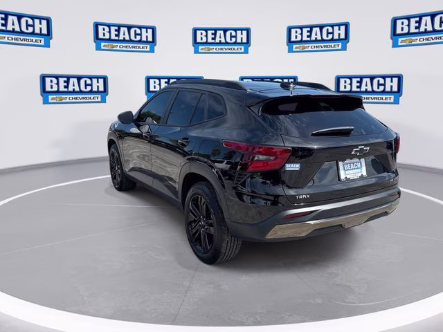 2025 Black Metallic Chevrolet Trax ACTIV FWD SUV