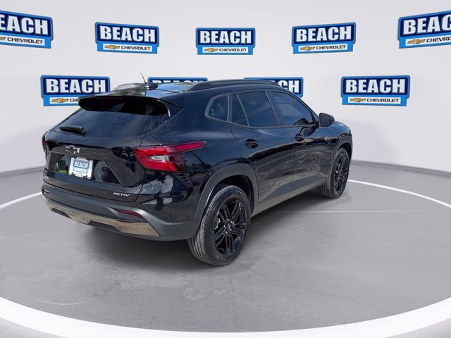 2025 Black Metallic Chevrolet Trax ACTIV FWD SUV