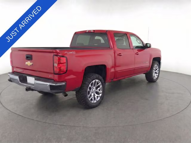 2016 Red Chevrolet Silverado 1500 LT 4X4 Truck