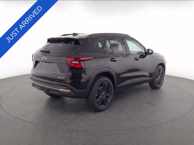 2025 Black Metallic Chevrolet Trax ACTIV FWD SUV