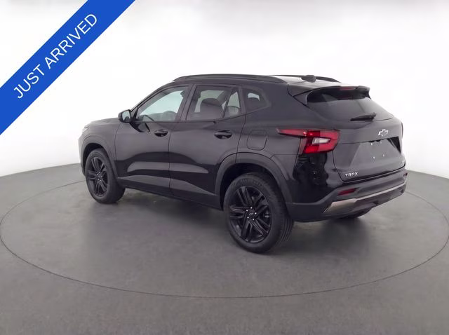 2025 Black Metallic Chevrolet Trax ACTIV FWD SUV