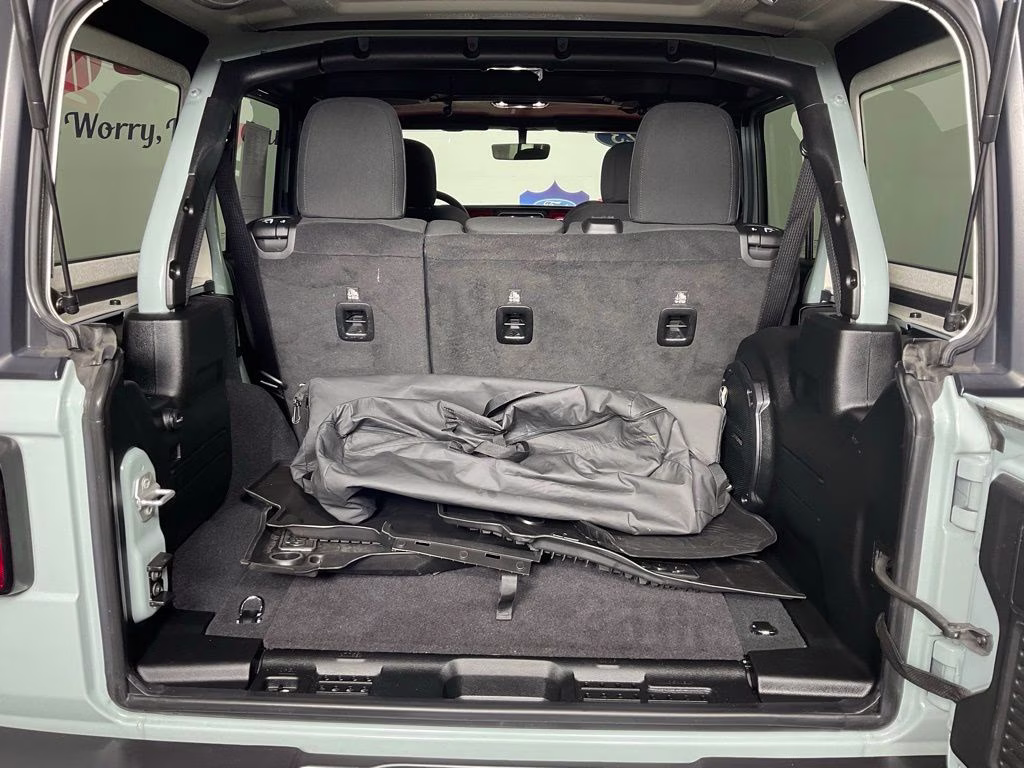 2023 Earl Clearcoat Jeep Wrangler Rubicon 4X4 SUV