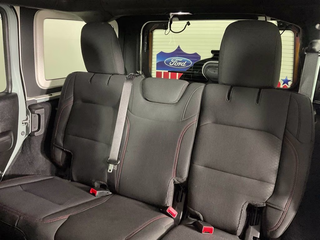 2023 Earl Clearcoat Jeep Wrangler Rubicon 4X4 SUV