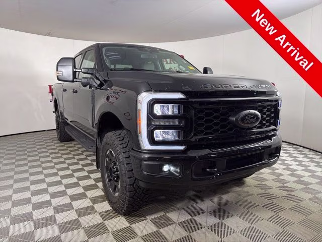 2025 Ford F-250 XLT 4x4 Crew Cab 6-3/4' Box's photo