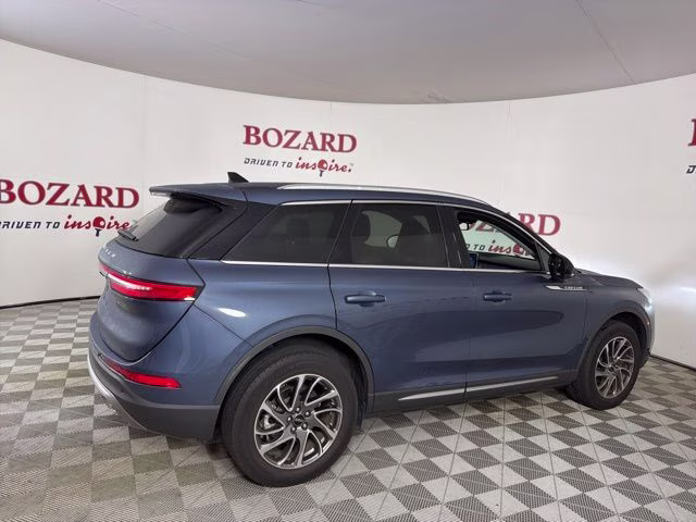 2022 Blue Metallic Lincoln Corsair Standard FWD SUV