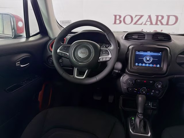 2020 Granite Crystal Metallic Clearcoat Jeep Renegade Latitude FWD SUV