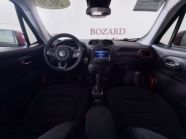 2020 Granite Crystal Metallic Clearcoat Jeep Renegade Latitude FWD SUV