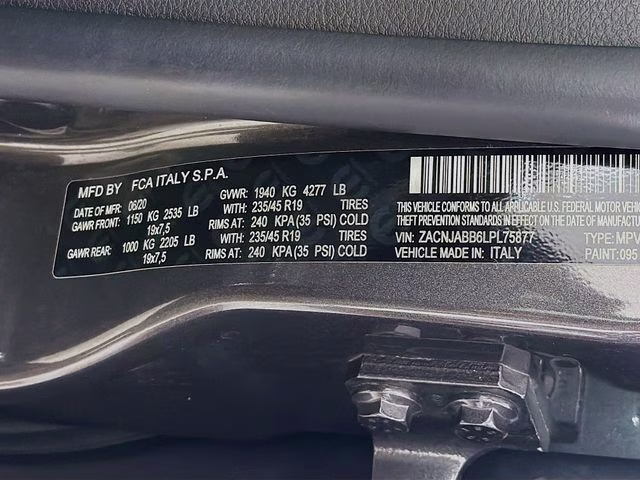 2020 Granite Crystal Metallic Clearcoat Jeep Renegade Latitude FWD SUV