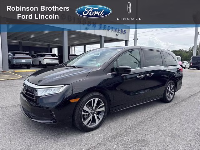 2022 Black Honda Odyssey Touring FWD Van