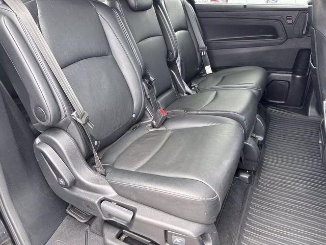 2022 Black Honda Odyssey Touring FWD Van